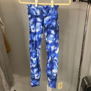 Lulu Lemon Blue leggings
